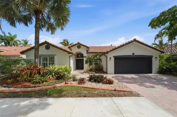 1975 Water Ridge Drive, Weston, FL 33326