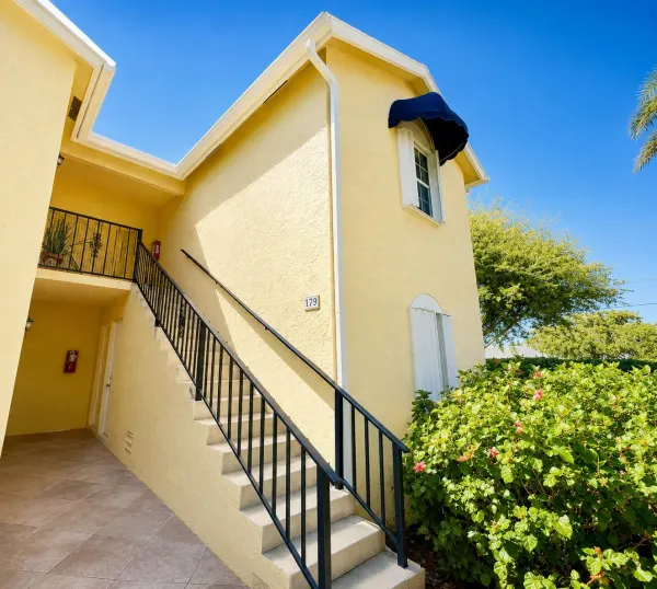 179 Waterside Drive 179, Hypoluxo, FL 33462