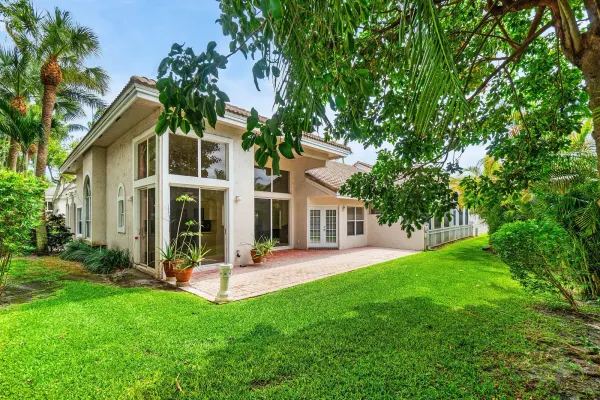 5106 Windsor Parke Drive, Boca Raton, FL 33496