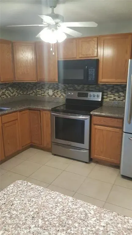 180 NE 12th Avenue 17a, Hallandale Beach, FL 33009