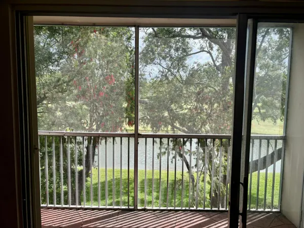 1101 SW 128th Terrace 312c, Pembroke Pines, FL 33027