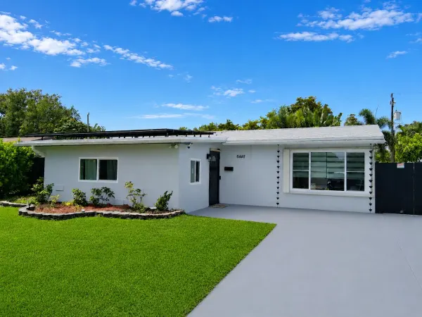 6448 Custer Street, Hollywood, FL 33024