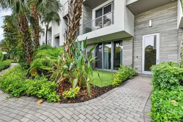 4021 NW 18th Way, Boca Raton, FL 33431