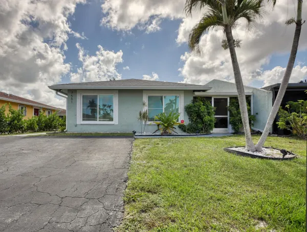 7581 Deuce Lane, Greenacres, FL 33467