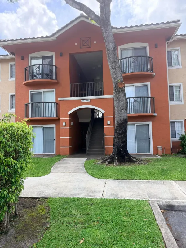 4195 Haverhill Road 305, West Palm Beach, FL 33417