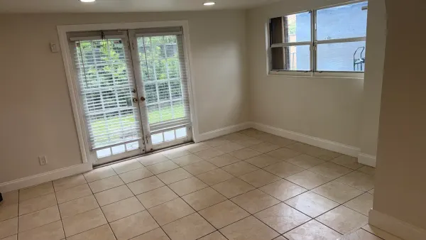 220 NW 20th Street, Pompano Beach, FL 33060