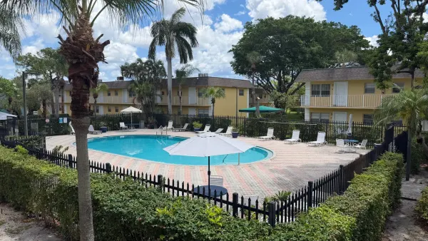 5168 NE 6th Avenue 431, Oakland Park, FL 33334