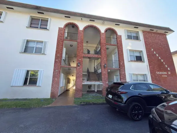 2200 Taylor Street 104, Hollywood, FL 33020