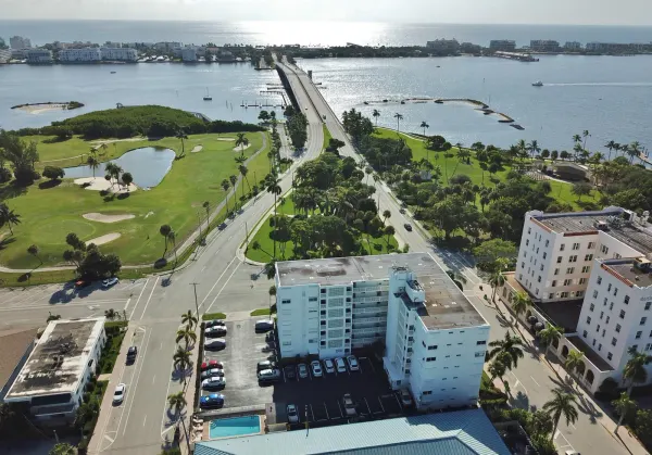 1 N Golfview Road 205, Lake Worth Beach, FL 33460