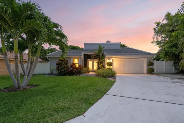 6910 NW 2nd Terrace, Boca Raton, FL 33487