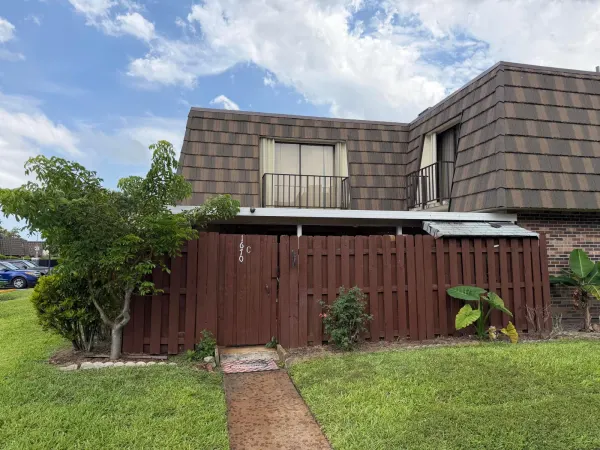 1670 Forest Lakes Circle C, West Palm Beach, FL 33406