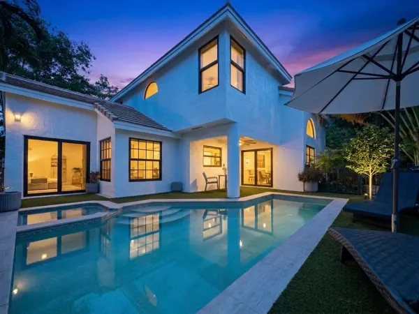 240 Sherwood Forest Drive, Delray Beach, FL 33445