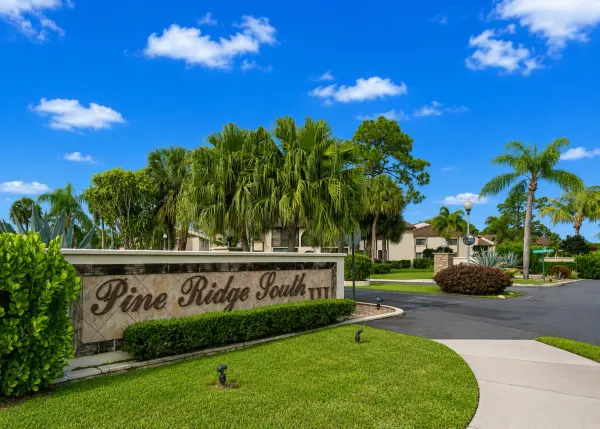 303 Knotty Pine Circle A-1, Greenacres, FL 33463