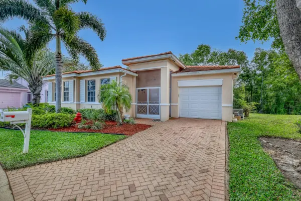 180 Caribe Court, Greenacres, FL 33413