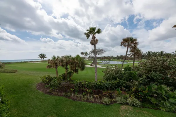 2335 S Ocean Boulevard 19e, Palm Beach, FL 33480
