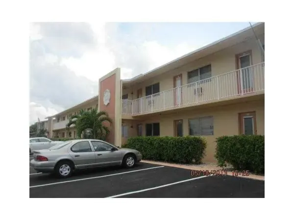 301 E Mcnab Road E 106, Pompano Beach, FL 33060