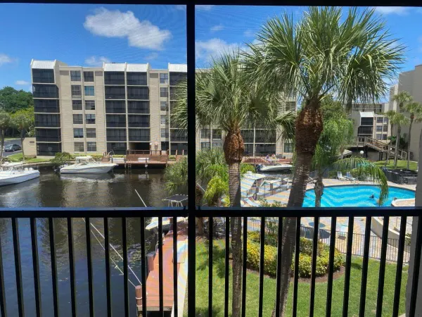11 Royal Palm Way 3030, Boca Raton, FL 33432
