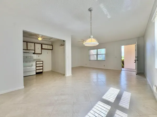 359 Capri H 359, Delray Beach, FL 33484