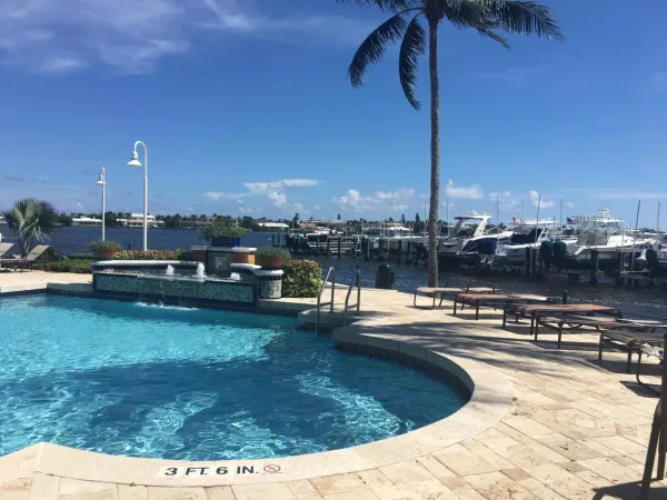 117 Yacht Club Way 307, Hypoluxo, FL 33462