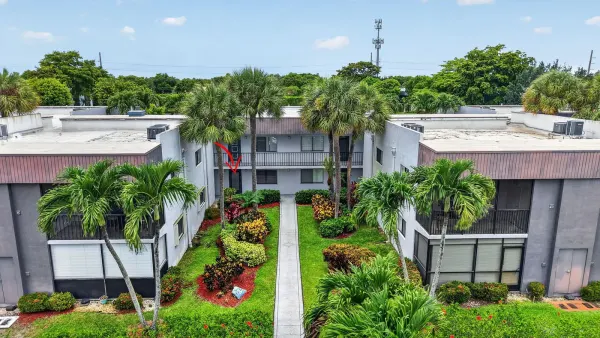 15082 Ashland Way 82, Delray Beach, FL 33484