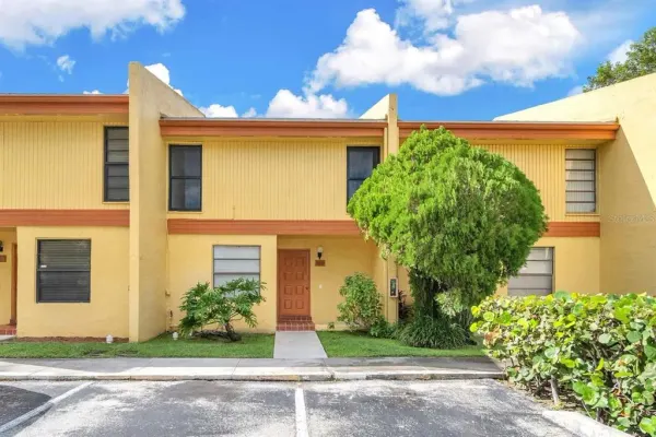 1610 NW 93rd Avenue, Unit 303, Hollywood, FL, 33024