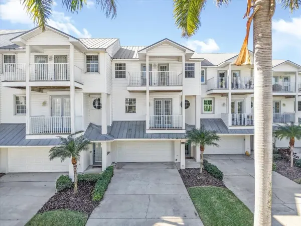 135 BATH CLUB CIRCLE, NORTH REDINGTON BEACH, FL, 33708