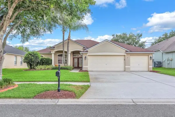 2809 Durant Trails Boulevard, Dover, FL, 33527