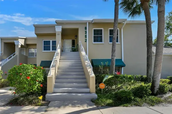 8352 Meadowbrook Drive, Unit 10, Seminole, FL, 33777