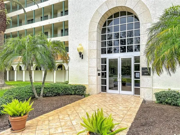 4801 Osprey Drive S, Unit 103, St Petersburg, FL, 33711
