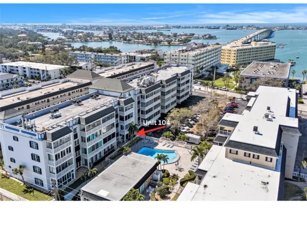 139 Bluff View Drive, Unit 104, Belleair Bluffs, FL, 33770