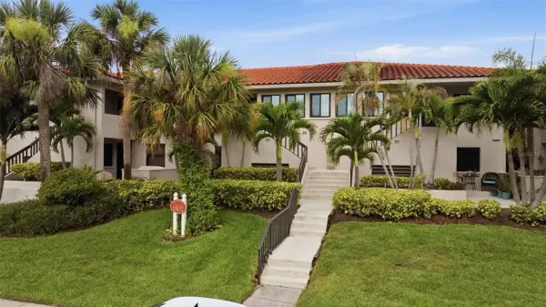 1802 Mariner Drive E, Unit 25, Tarpon Springs, FL, 34689