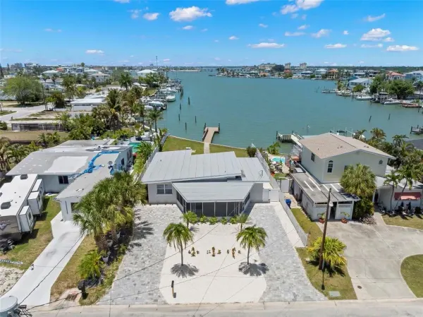 708 Sunset Cove, Madeira Beach, FL, 33708