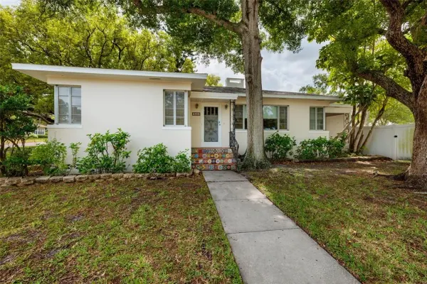 325 Orangeview Avenue, Clearwater, FL, 33755