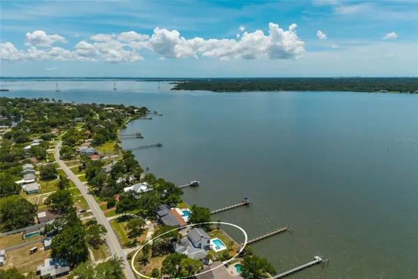 412 Shore Drive E, Oldsmar, FL, 34677
