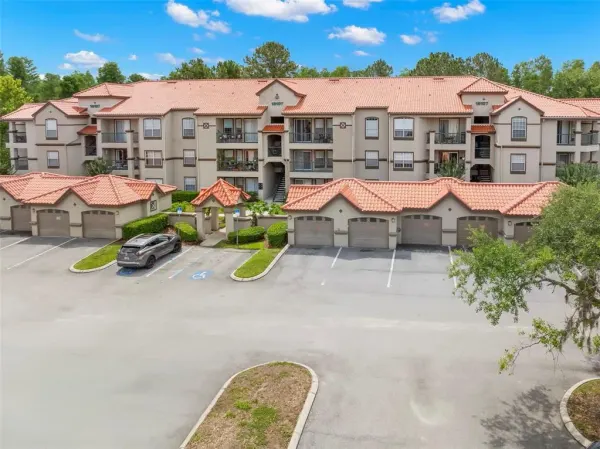 18107 Peregrines Perch Place, Unit 6111, Lutz, FL, 33558