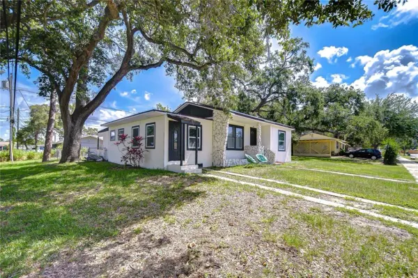 5325 8th Avenue S, Gulfport, FL, 33707