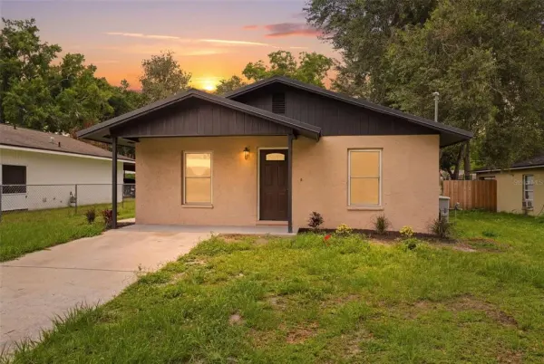 1807 N Barnes Street, Plant City, FL, 33563