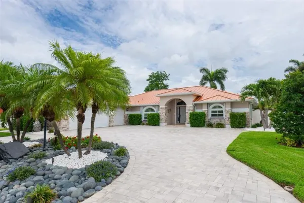 7759 Carver Court, Seminole, FL, 33772