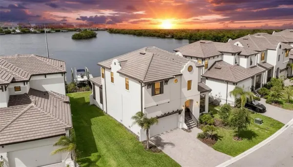 1108 Seagrape Drive, Ruskin, FL, 33570