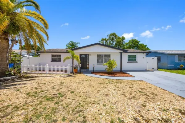 1036 Viking Drive, Holiday, FL, 34691