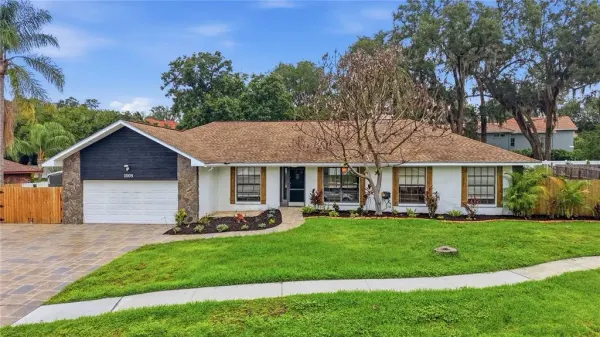 1008 Oakridge Manor Drive, Brandon, FL, 33511
