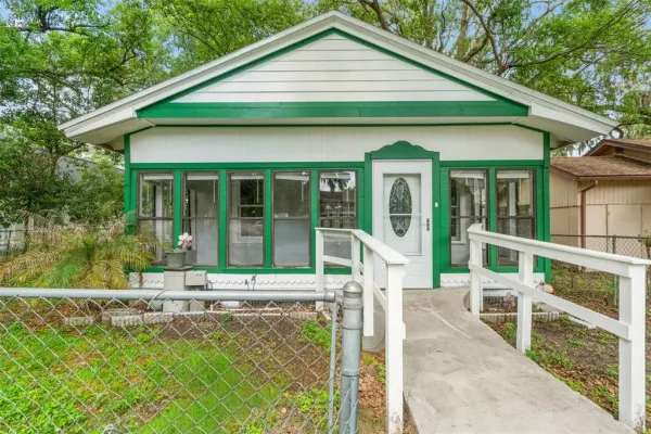 5518 11th Street, Zephyrhills, FL, 33542